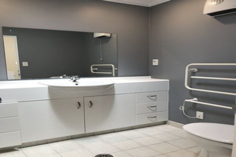 Photo of property in 35e Northcroft Street, Takapuna, Auckland, 0622