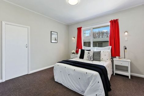 Photo of property in 2 Craig Grove, Elderslea, Upper Hutt, 5018