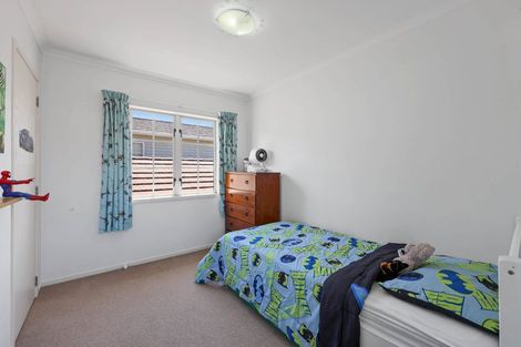 Photo of property in 16 Mulvaney Crescent, Henderson, Auckland, 0612