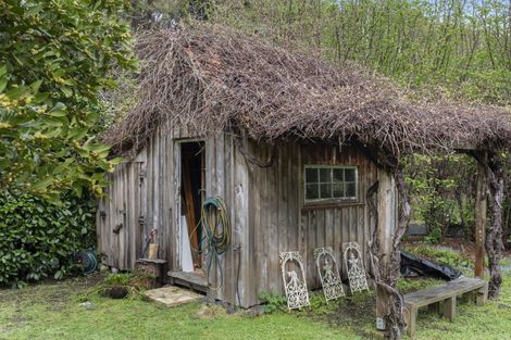 Photo of property in 215 Okuti Valley Road, Little River, 7591