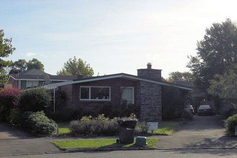 Photo of property in 2/27 Tuirau Place, Ilam, Christchurch, 8041