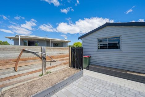 Photo of property in 90 Ashworth Street, Alexandra, 9320