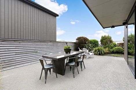 Photo of property in 17 Lacebark Lane, Woodridge, Wellington, 6037