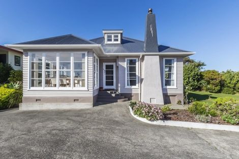 Photo of property in 8a Bay Drive, Titahi Bay, Porirua, 5022