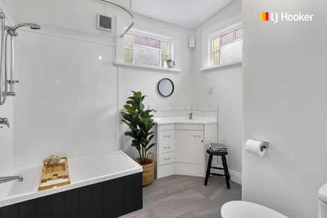 Photo of property in 10 Bacon Street, Broad Bay, Dunedin, 9014