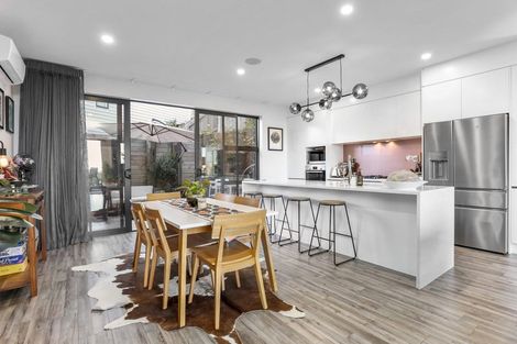 Photo of property in 74e Langana Avenue, Browns Bay, Auckland, 0630