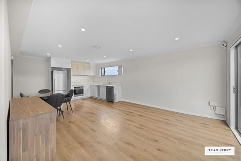 Photo of property in 27 Sun Orchid Avenue, Wiri, Auckland, 2104