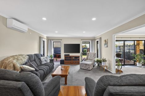 Photo of property in 30 Jules Crescent, Bell Block, New Plymouth, 4312