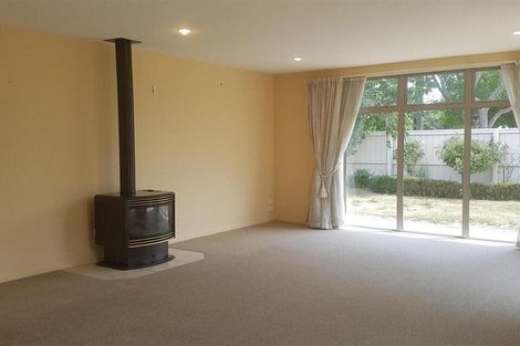 Photo of property in 18 Wayside Avenue, Burnside, Christchurch, 8053