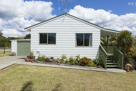 Photo of property in 50 Paradise Road, Coopers Beach, 0420