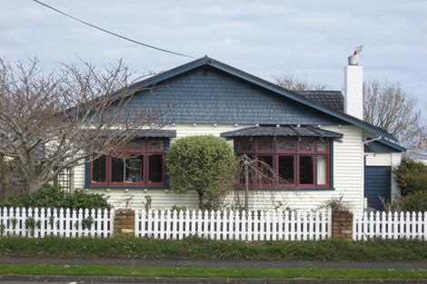 Photo of property in 16 Norman Street, Lower Vogeltown, New Plymouth, 4310