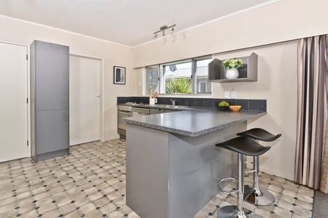 Photo of property in 1 Burwood Place, Silverdale, Hamilton, 3216