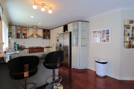 Photo of property in 106 Meadowland Drive, Somerville, Auckland, 2014