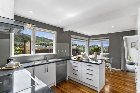 Photo of property in 3 Kau Kau Way, Ngaio, Wellington, 6035