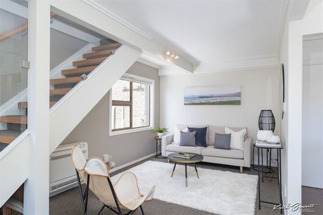 Photo of property in 31 Acacia Avenue, Maungaraki, Lower Hutt, 5010