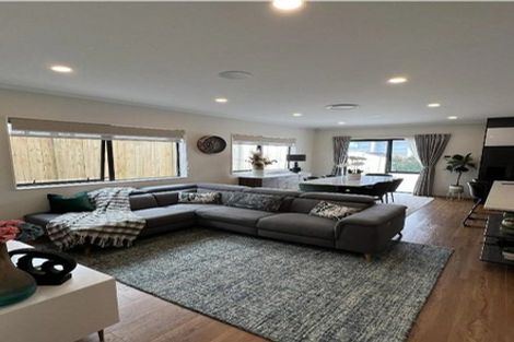 Photo of property in 92 Ksenia Drive, Flat Bush, Auckland, 2019