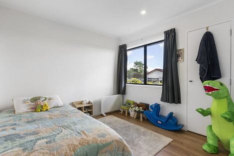 Photo of property in 73 Aberfeldy Avenue, Highland Park, Auckland, 2010