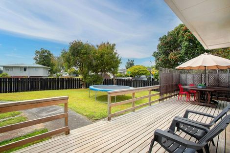 Photo of property in 2 Winsford Street, Manurewa, Auckland, 2102