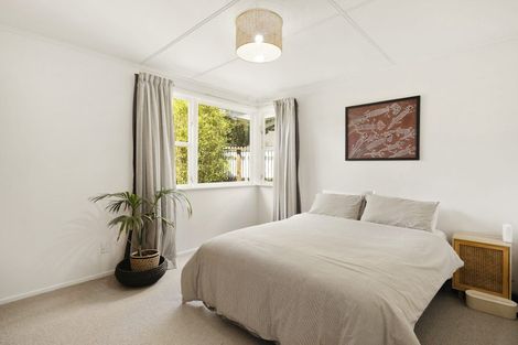 Photo of property in 44 Homewood Crescent, Karori, Wellington, 6012