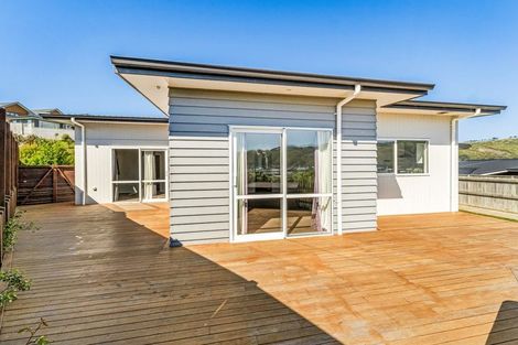Photo of property in 124 John Burke Drive, Aotea, Porirua, 5024