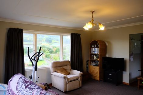 Photo of property in 9 Bell Street, Tawa, Wellington, 5028