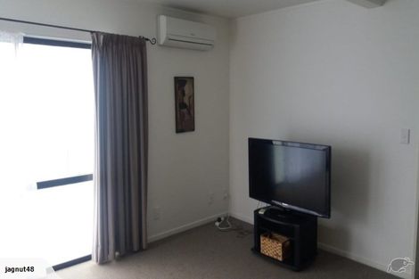 Photo of property in 3 Nadine Place, Mangere Bridge, Auckland, 2022