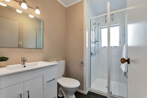 Photo of property in 6 Renown Place, Spotswood, New Plymouth, 4310