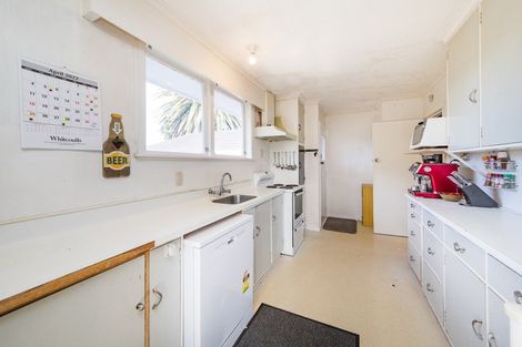 Photo of property in 11 Catlins Crescent, Milson, Palmerston North, 4414