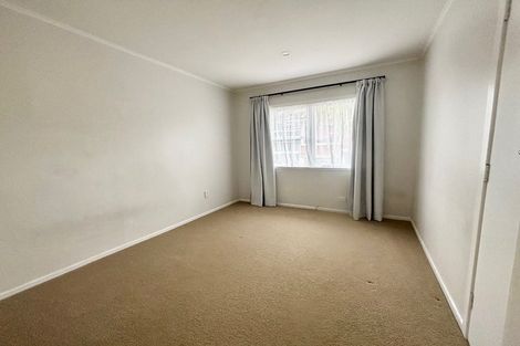 Photo of property in 12 Lynn Road, Bayview, Auckland, 0629