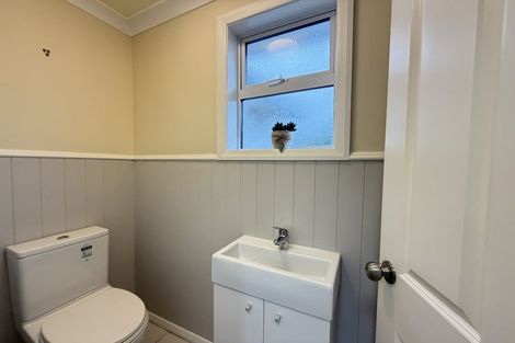 Photo of property in 64 Wellington Road, Wainuiomata, Lower Hutt, 5014