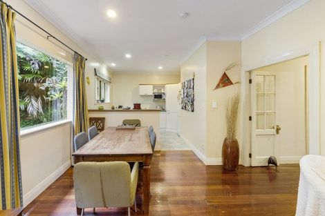 Photo of property in 139 Woodlands Park Road, Titirangi, Auckland, 0604