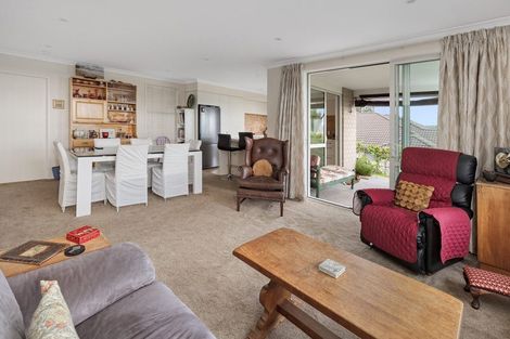 Photo of property in 105 Rowesdale Drive, Ohauiti, Tauranga, 3112