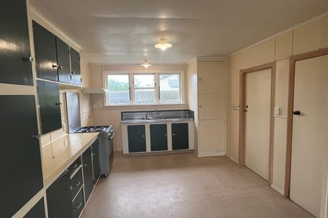 Photo of property in 6 Ayr Place, Hokowhitu, Palmerston North, 4410