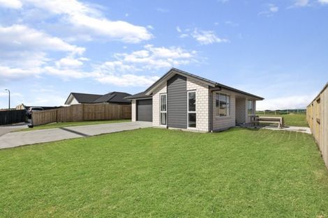 Photo of property in 18 Wahaika Way, Papamoa Beach, Papamoa, 3118