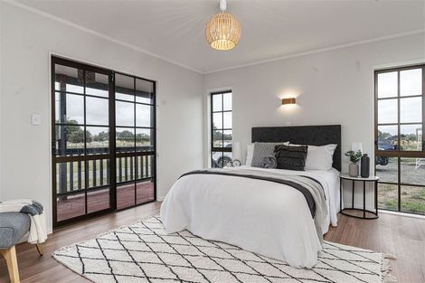 Photo of property in 342 No 1 Line, Tauwharenikau, Tauherenikau, 5771