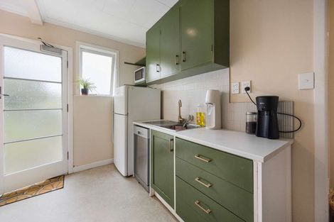 Photo of property in 31 Disley Street, Highbury, Wellington, 6012