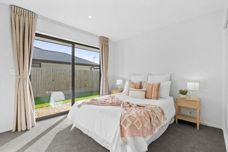 Photo of property in 5 Olearia Lane, Halswell, Christchurch, 8025