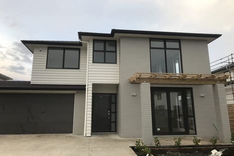 Photo of property in 25 Karokaro Road, Takanini, 2112