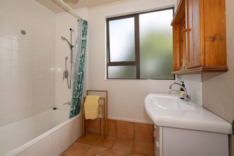 Photo of property in 15 Protea Crescent, Whitianga, 3510