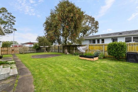 Photo of property in 20 Hyperion Drive, Randwick Park, Auckland, 2105