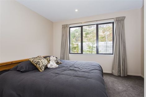 Photo of property in 1/23 Main Road, Redcliffs, Christchurch, 8081