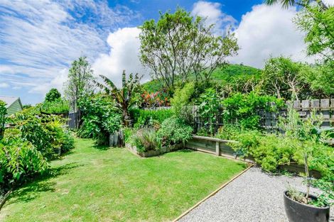 Photo of property in 11 Kotare Street, Waikanae, 5036