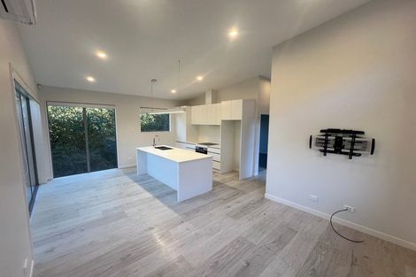 Photo of property in 73 Warman Road, Okura, Albany, 0792