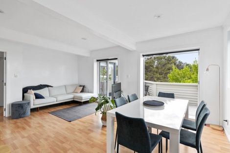 Photo of property in 13/18 Parr Terrace, Castor Bay, Auckland, 0620