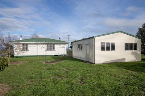 Photo of property in 90 Pipiroa Road, Ngatea, 3503