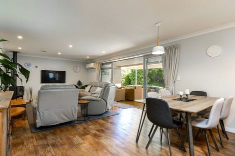 Photo of property in 6a Huia Street, Waikawa, Picton, 7220