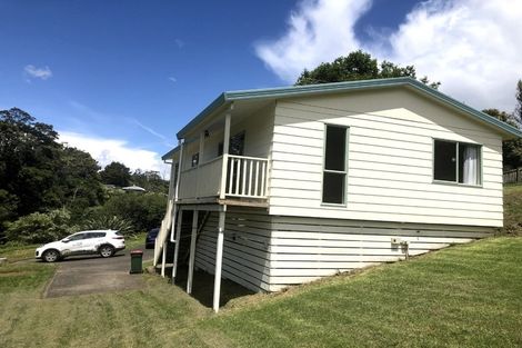 Photo of property in 85 Fairclough Road, Beach Haven, Auckland, 0626