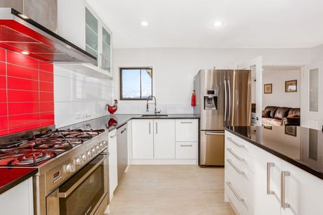 Photo of property in 16 Frances Brown Avenue, Aotea, Porirua, 5024