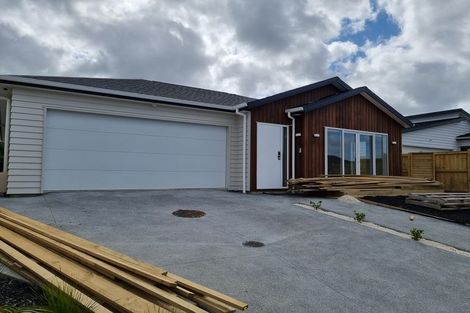 Photo of property in 89 Vinistra Road, Kumeu, 0810