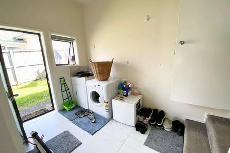 Photo of property in 2/43 Elliot Street, Howick, Auckland, 2014
